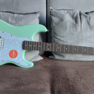 Squier FSR Affinity Stratocaster H HT Surf Green | Reverb Squier FSR Affinity Stratocaster H HT Surf Green | Reverb