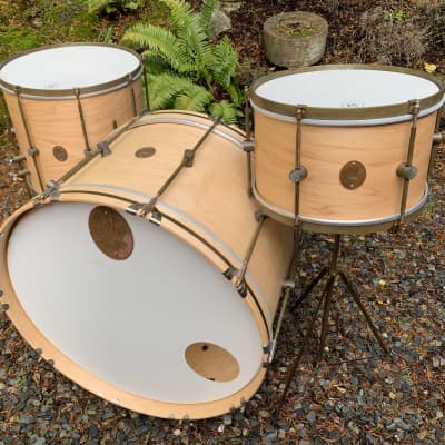A&F Maple Club in Natural Maple (24,13,16”) for sale