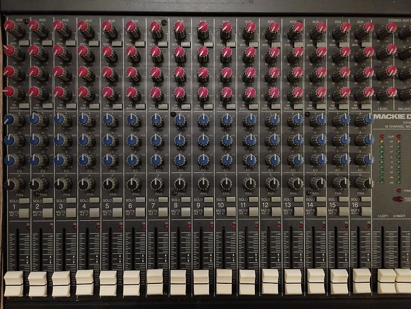 Mackie ミキサー CR1604 Mackie CR1604 16-Channel Mic / Line Mixer | Reverb UK