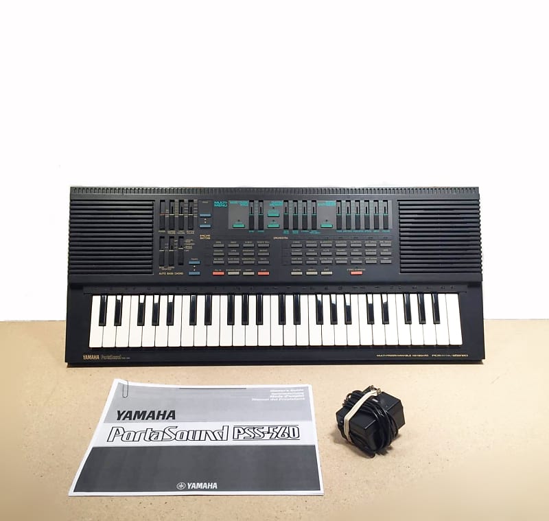 Yamaha PSS 560 Classic FM Synthesizer Keyboard image 1