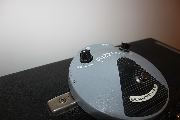 Vintage 1980's Dallas Arbiter Fuzz Face Crest Audio Original Vintage 1980's Dallas Arbiter Fuzz Face Crest Audio Original