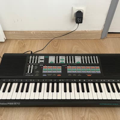 Synthétiseur / Piano / Clavier YAMAHA Portatone PSS570 PSS-570