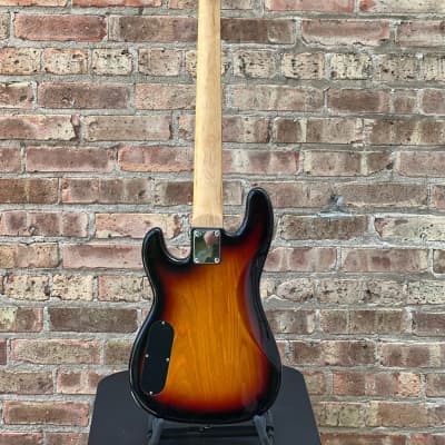 Austin AU820  Short Scale Electric Bass Guitar Sunburst 2000s image 8