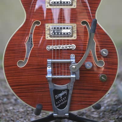 Gretsch G6659TFM Players Edition Broadkaster® Jr. Center Block Single-Cut with String-Thru Bigsby® and Flame Maple, Ebony Fingerboard - Bourbon Stain for sale