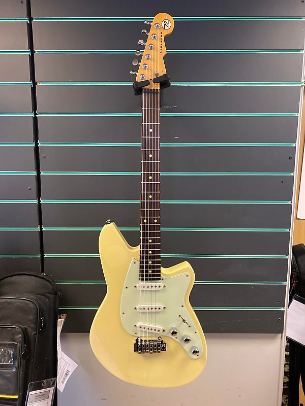 Reverend Six Gun III Vintage Cream 2016 Electric Guitar | Reverb UK