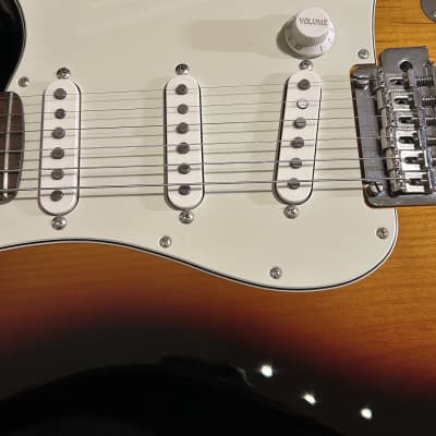 Fender 75th Anniversary Limited Edition2021 Collection Made in Japan Hybrid II Strat Metallic 3-Color Sunburst image 14