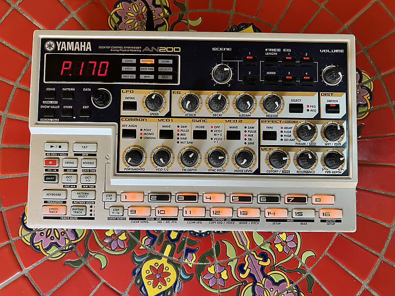 Yamaha AN200 Desktop Synthesizer | Reverb