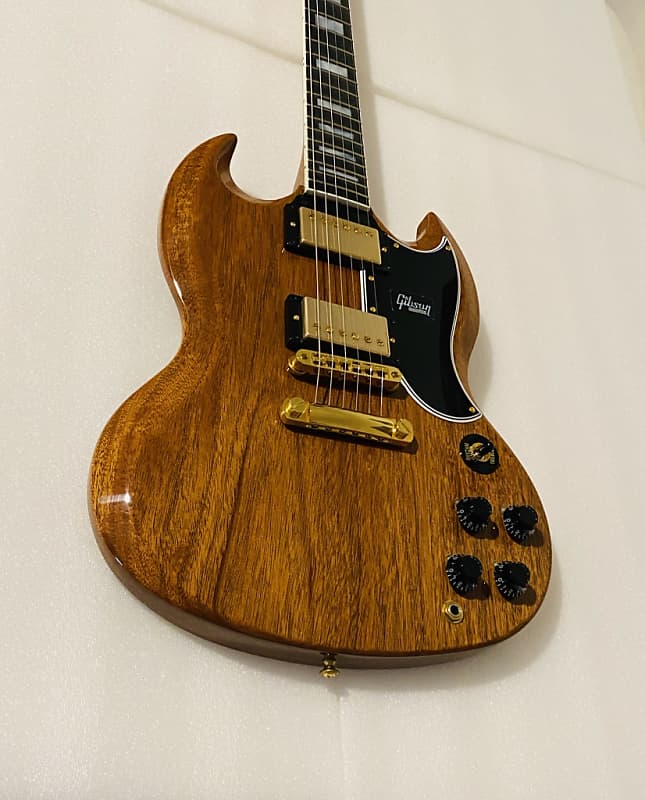 Gibson Custom Shop SG Custom Limited Edition Walnut - unplayed & collectible