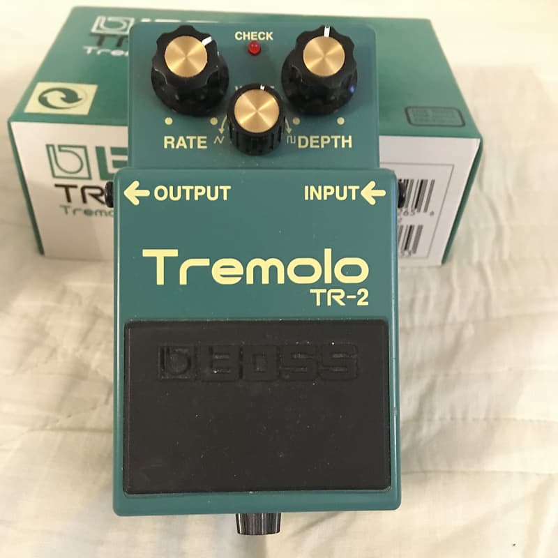 Boss TR-2 Tremolo (Silver Label) 1997 - Present - Green image 1