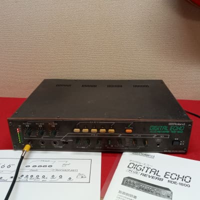 Roland RDE-1800 -Japanese market Digital (space) echo and Spring