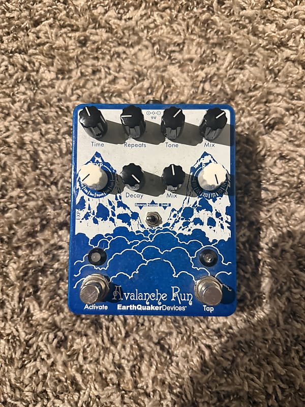 EarthQuaker Devices Avalanche Run Stereo Reverb & Delay with Tap Tempo