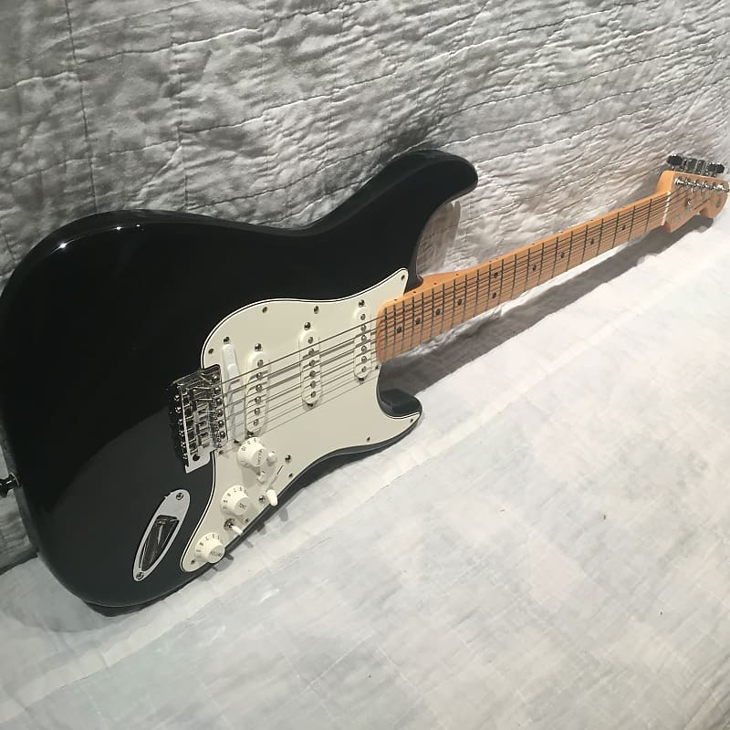 Fender Stratocaster Roland GC-1 Electric & Synth Guitar | eBay