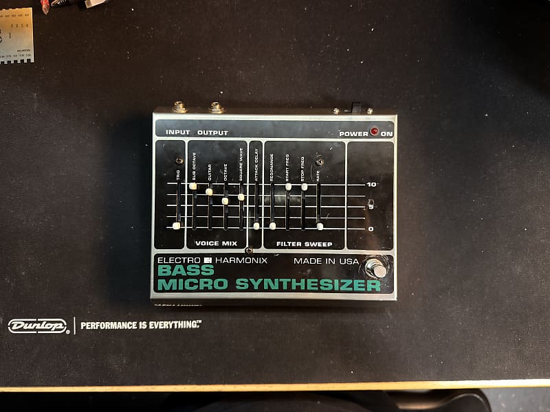 Electro-Harmonix Bass Micro Synthesizer
