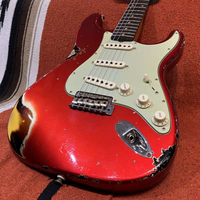 Fender Custom Shop LTD 1962 Stratocaster Heavy Relic Aged Candy Apple Red over 3Tone Sunburst [SN CZ568582] (01/29) image 4