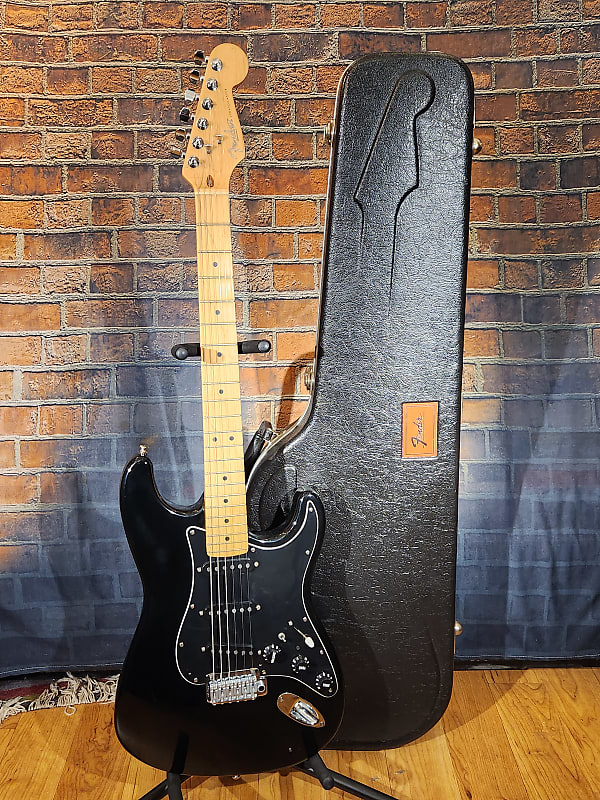 1996 Fender American Standard Stratocaster Daphne/Sonic Blue