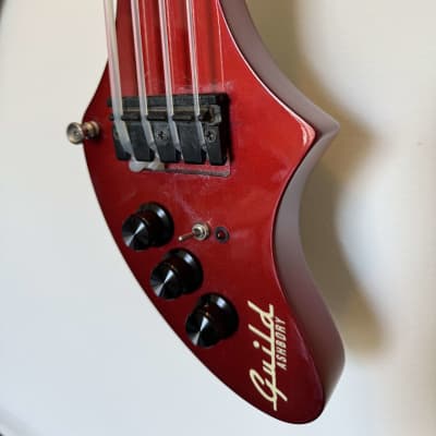 Guild Ashbory Bass 1980's - Red image 2