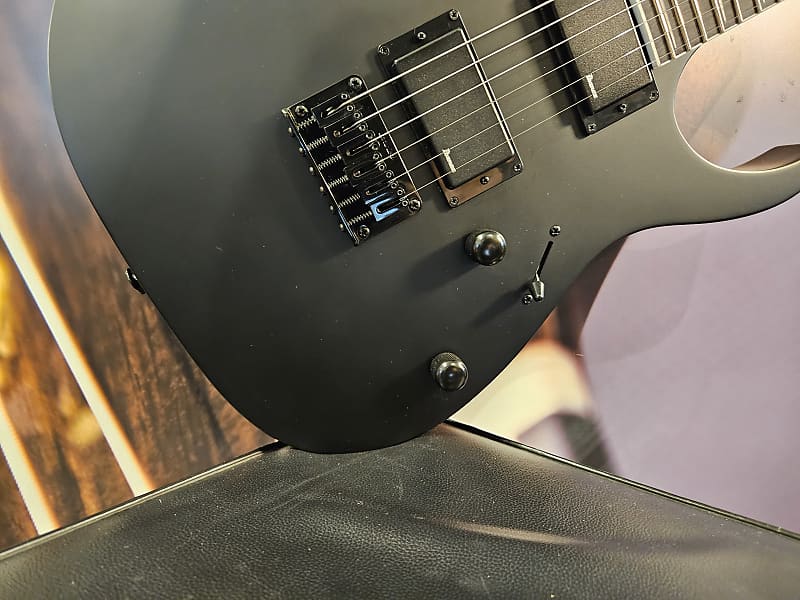 Ibanez GRG121DX-BKF – United States