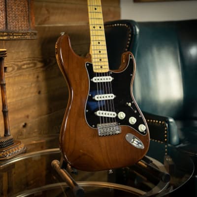Fender Stratocaster with 3-Bolt Neck, Maple Fretboard 1976 Walnut (Mocha) image 3