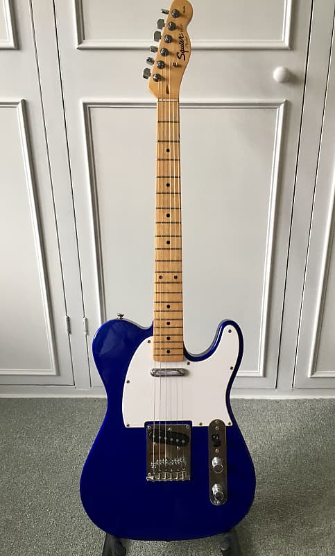 Squier (by Fender) Telecaster 2004 Dark blue/maple Peavey Blazer amp