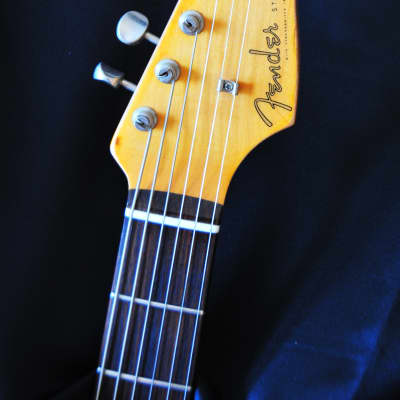 Fender Janpanese Stratocaster 1982 Gloss Tobacco Sunburst image 4