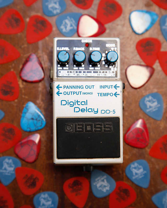 Boss DD-5 Digital Delay Pedal Pre-Owned | Reverb Canada