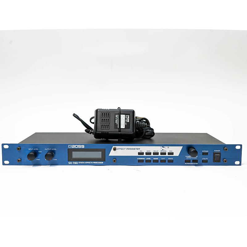Roland BOSS SX-700 Studio Effects Processor with Power