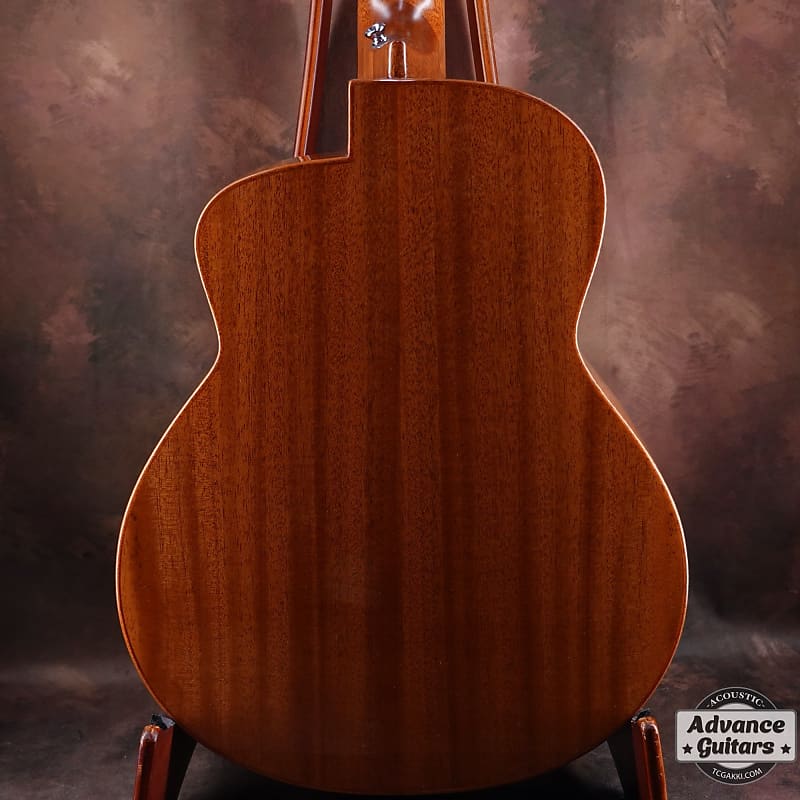 aNueNue M100 Original Series Spruce Mahogany Guitar