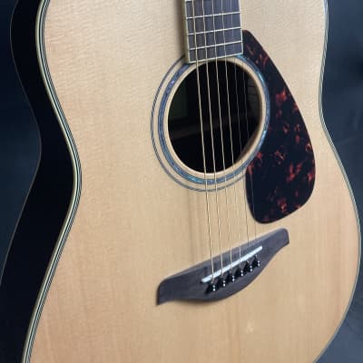 Yamaha FG830 Solid Top Dreadnought Acoustic Guitar Gloss Natural image 6