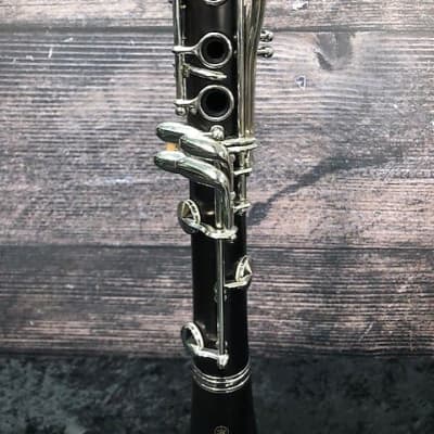 Yamaha YCL-450 Intermediate Bb Clarinet with Silver-Plated Keys 2010s Black image 7
