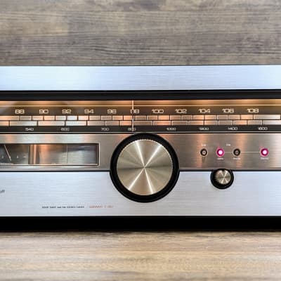 Luxman T-88V AM/ FM Tuner/ Near Mint Condition/ 1979 Japan