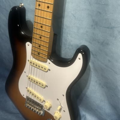 Fender Classic Player '50s Stratocaster 2015 - 2-Color Sunburst image 5