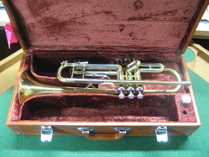 トランペット Lark M4017 トランペット Lark M4017