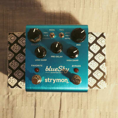 Strymon Blue Sky Reverberator V1 2010 - 2022 - Blue | Reverb Strymon Blue Sky Reverberator V1 2010 - 2022 - Blue | Reverb