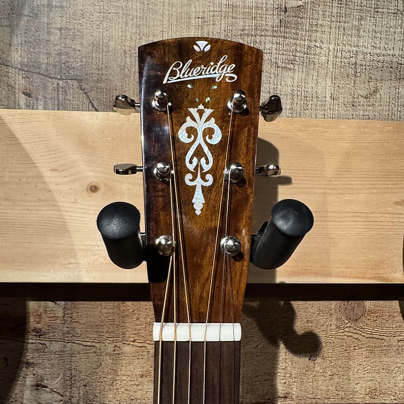 Blueridge BR-60 Contemporary Series Dreadnought Guitar