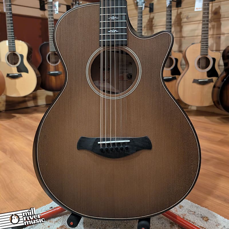 Taylor 652ce Builder’s Edition – Wild Honey Burst – Used w/OHSC