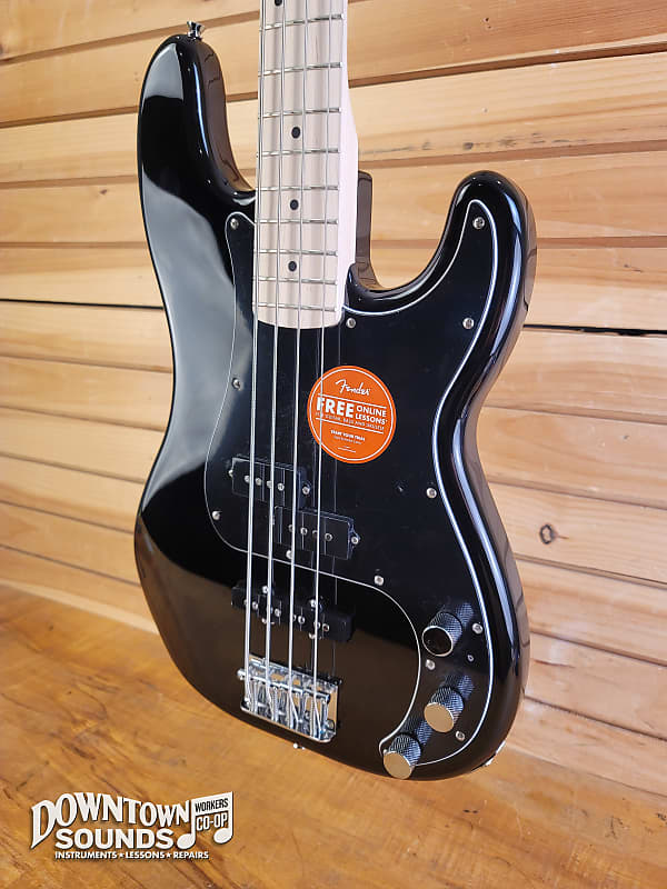 Squier Affinity Series PJ Bass Maple Fingerboard Pack With