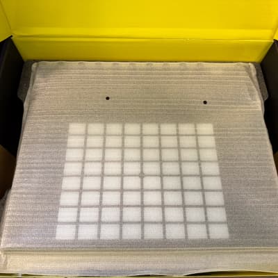 Ableton Push 2 - DAW Controller/Instrument - Mint Condition w/Packaging image 4