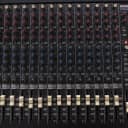 Mackie CR1604-VLZ 16 channel mic line mixer