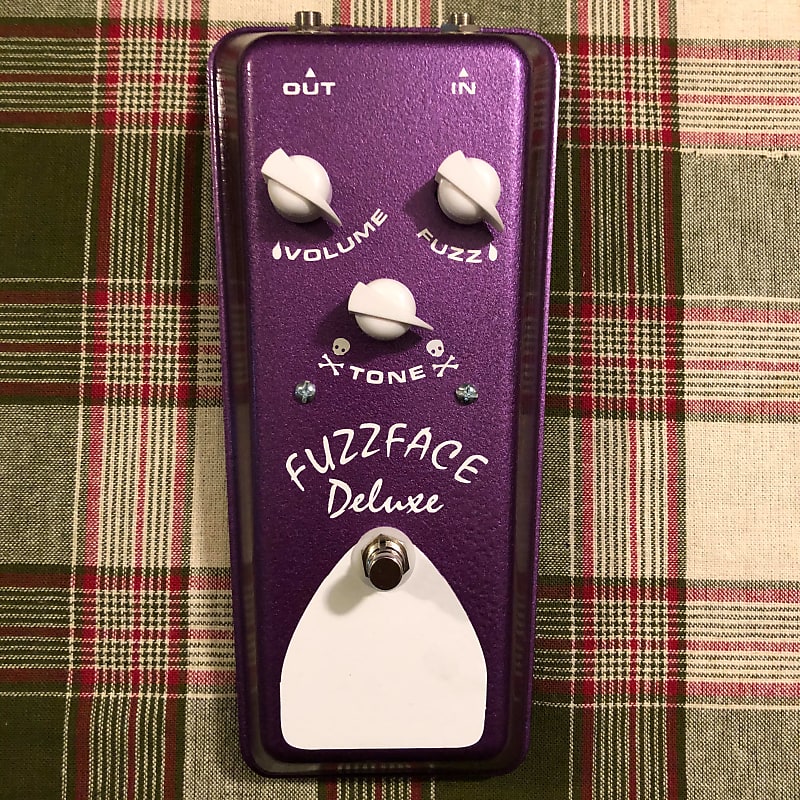 ギター Acidtone Buzz Face Paisley BC183 Fuzz Playing through Eric Johnson's 1968 Fuzz Face… - YouTube