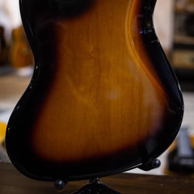 Fender Geddy Lee Jazz Bass - Maple Fretboard - 3-Color Sunburst w/Deluxe Gig Bag image 8
