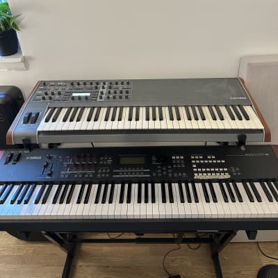 Access Virus Ti2 Keyboard 61 Key 2014 + Case