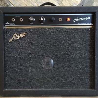 Alamo Model 2562 Challenger Amp Late 1960’s/ Early 1970’s Black/Silver image 2