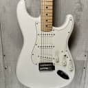 Used 2021 Fender Player Series Strat Artic White MP w/case TSS974