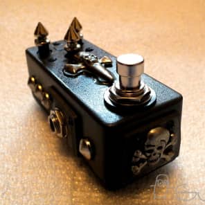 High gain distortion guitar pedal in the style of gothic metal image 1