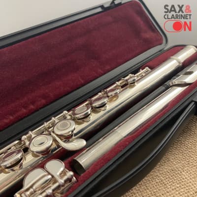 Yamaha YFL261 flute image 3