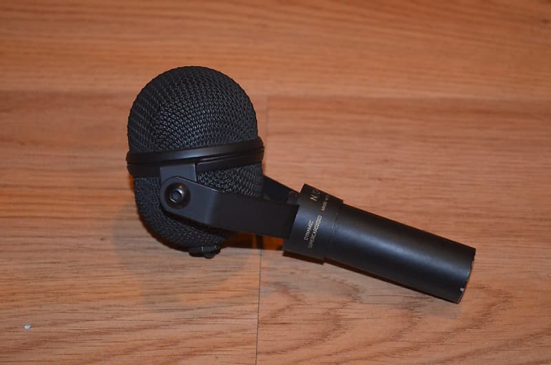 Electro-Voice N/D408B Supercardioid Dynamic Instrument Microphone