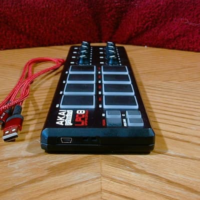 Akai LPD8 USB Midi Drum Pads / Controller image 2