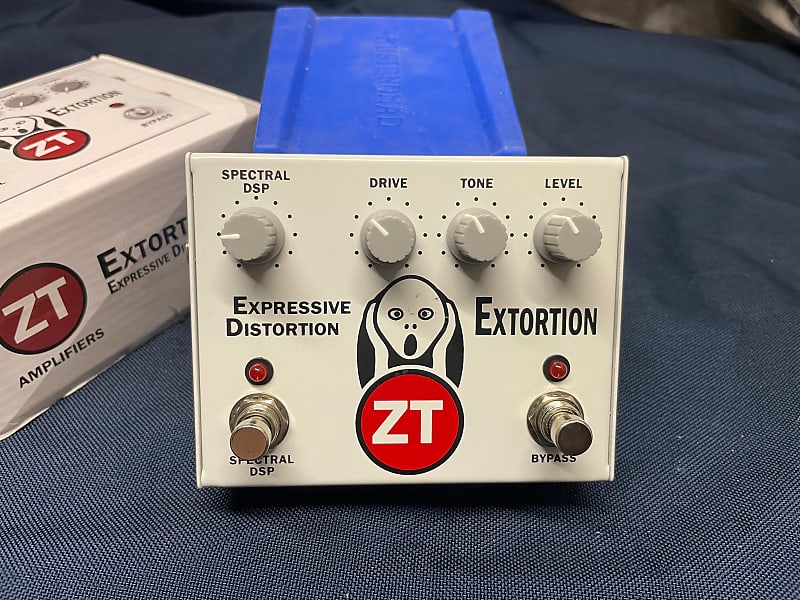 ZT Amplifiers Extortion Expressive Distortion Pedal with Box