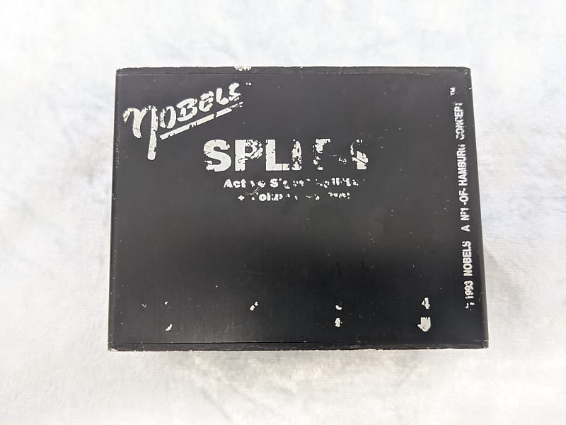 Nobels Split-4 Active Signal Splitter + Volume Control Black image 1