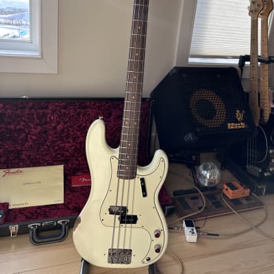 Fender American Vintage '63 Precision Bass | Reverb Canada